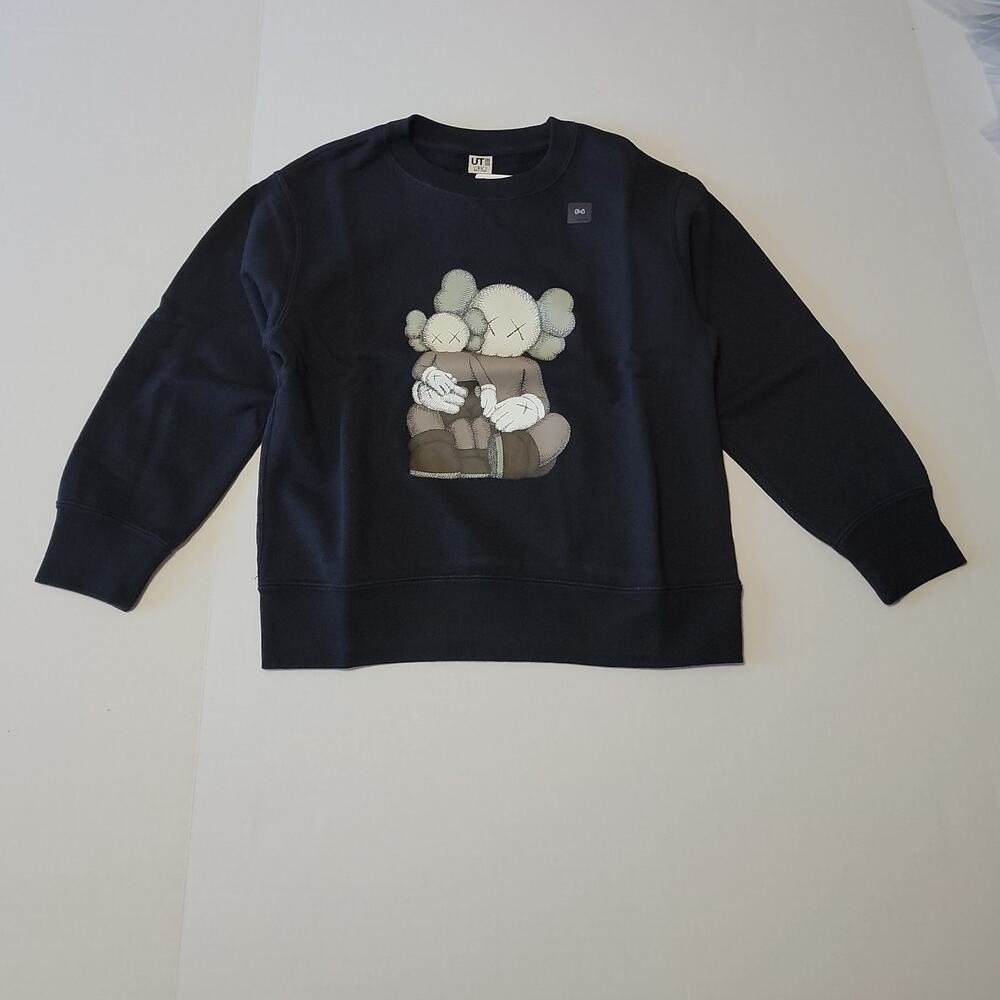 KAWS x Uniqlo Kids Longsleeve Sweatshirt (US Sizing) 5-6 NWT